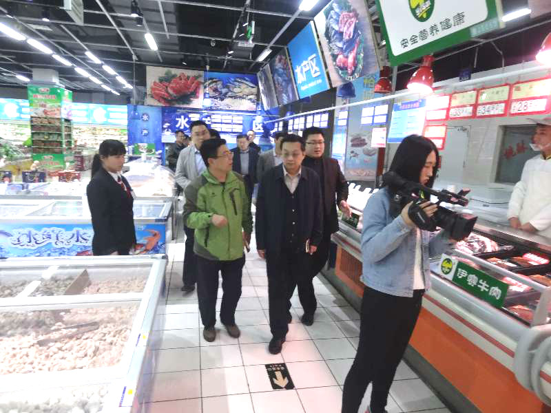 省食安办副主任省食药局副局长到宝龙新时代商厦验收工作