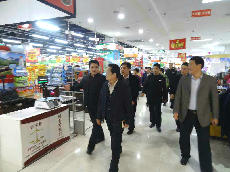 省食安办副主任省食药局副局长到宝龙新时代商厦验收工作