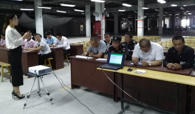 宝龙店：提高顾客满意度，我们一直在努力