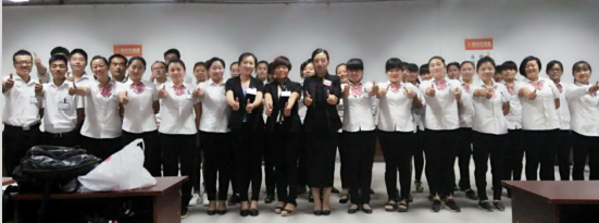 一届储备经理特训营在宝龙店正式拉开帷幕