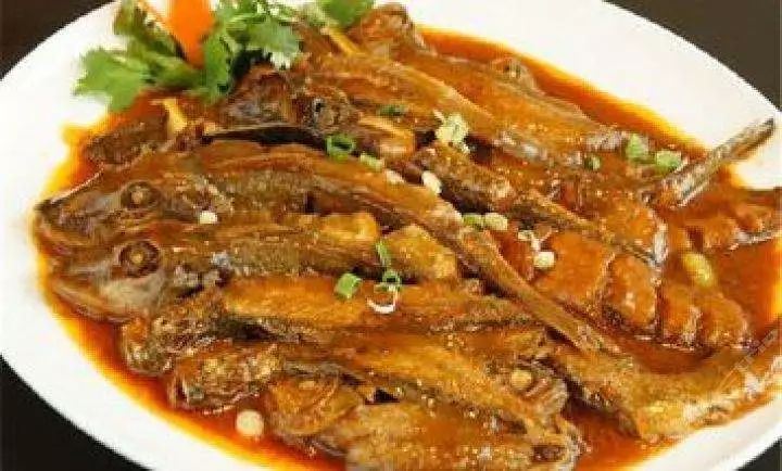 胶东码头海鲜城| 四月烟雨,唯春天与美食不可辜负!